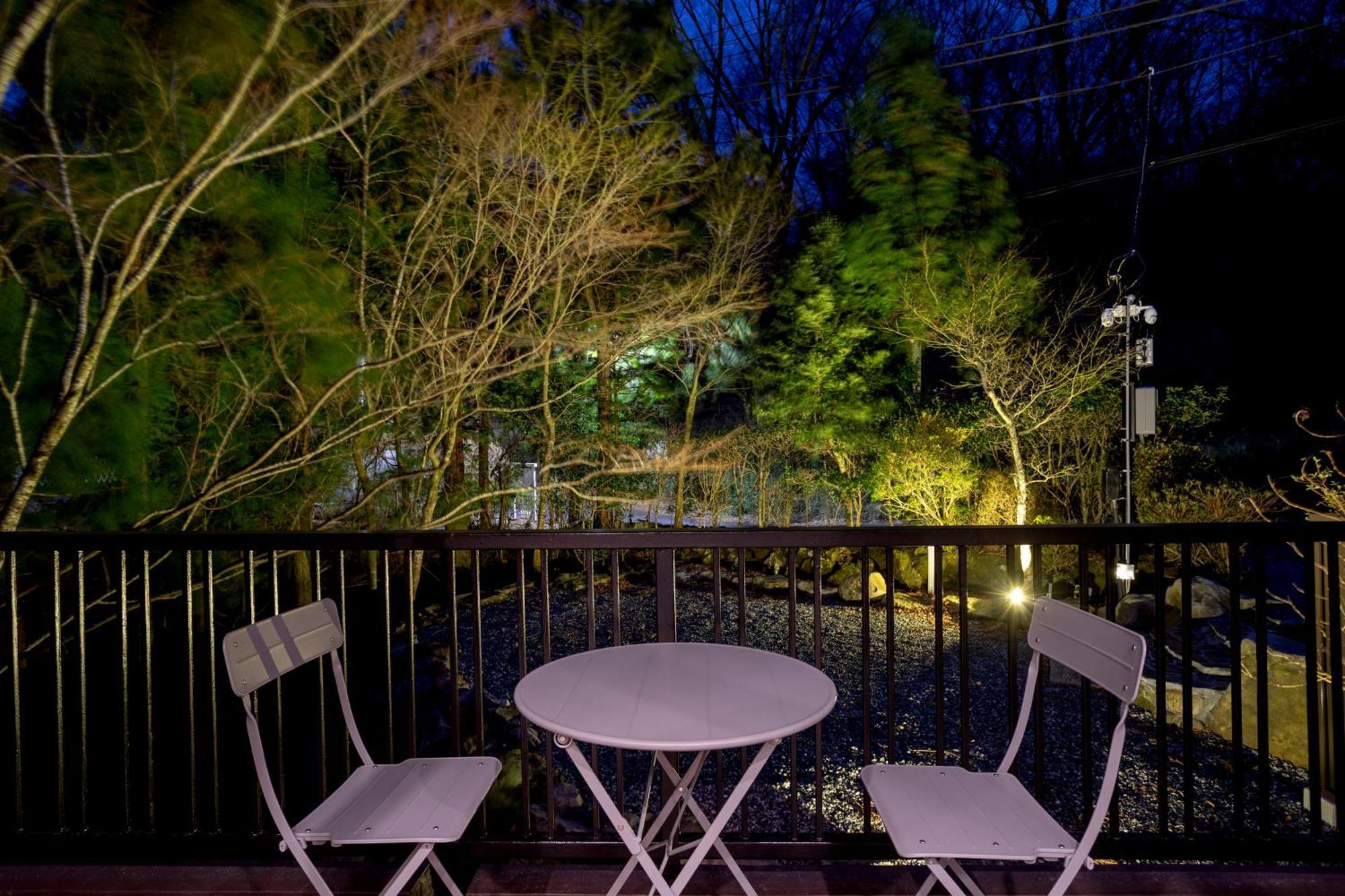 源泉かけ流し 白濁 Forest Suite Hakone Sengokuhara Exterior photo