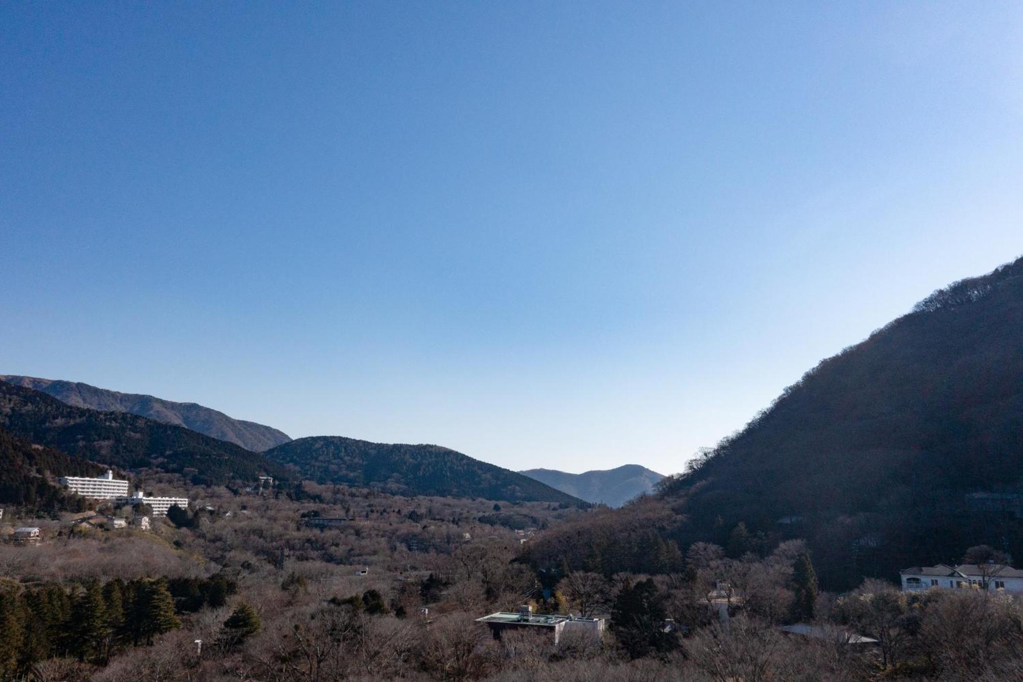 源泉かけ流し 白濁 Forest Suite Hakone Sengokuhara Exterior photo