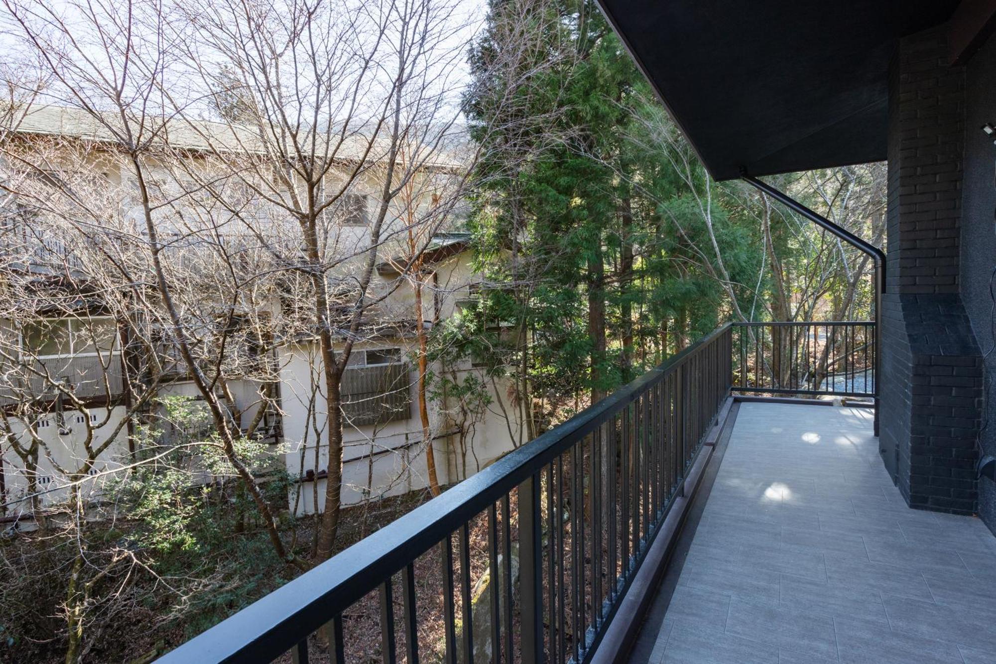 源泉かけ流し 白濁 Forest Suite Hakone Sengokuhara Exterior photo